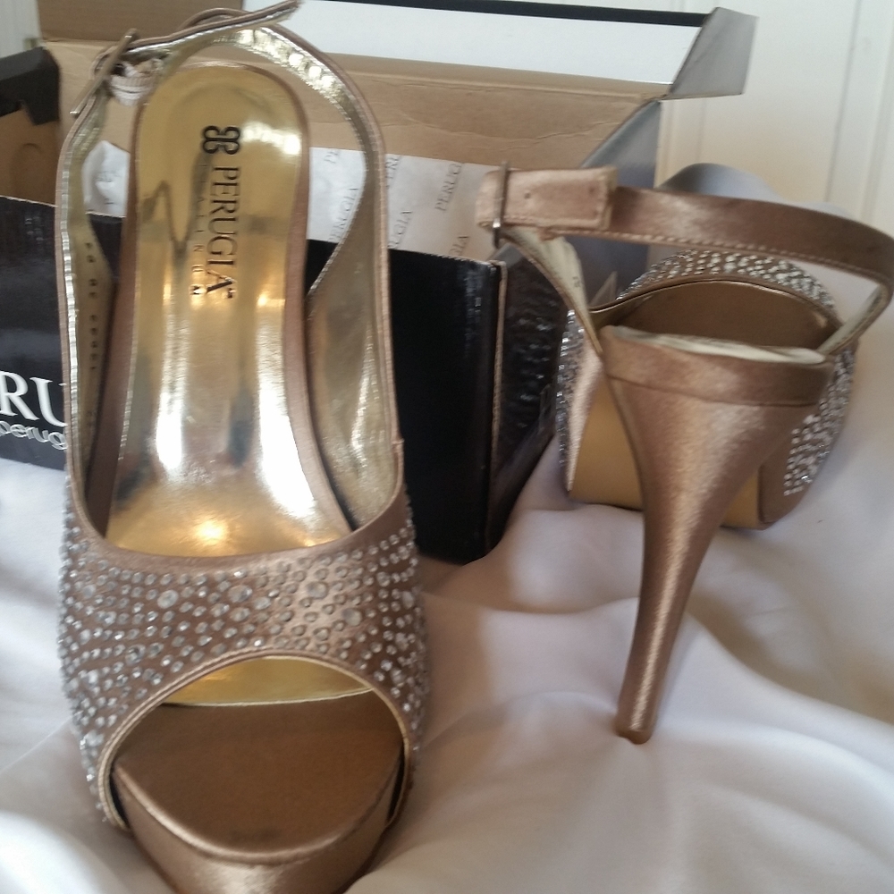 Perugia gold peep toe shoes